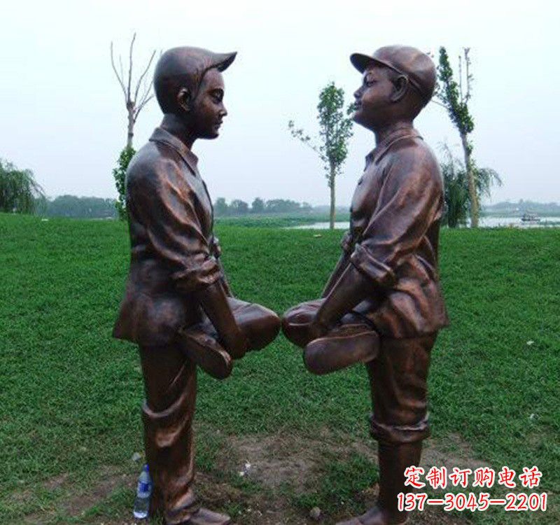 益阳小孩斗鸡铸铜雕塑