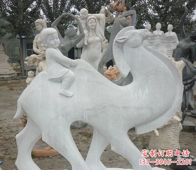 益阳小孩骑骆驼石雕