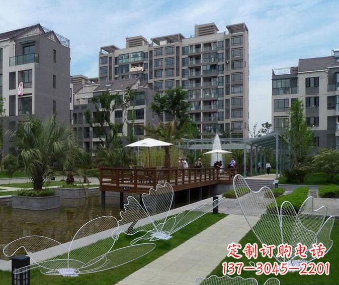 益阳小区不锈钢镂空蝴蝶雕塑