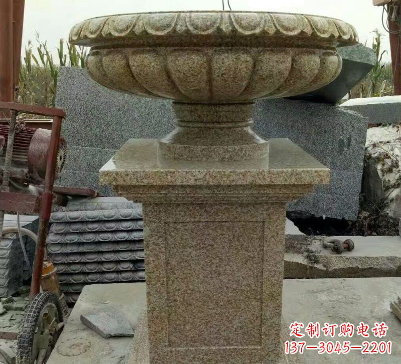 益阳小区花岗岩花盆雕塑