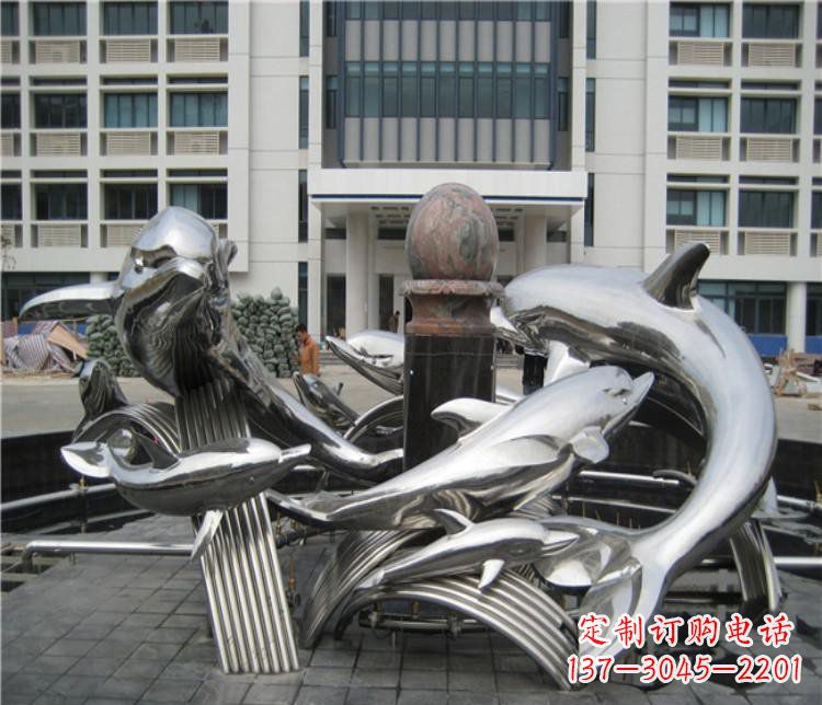益阳校园不锈钢海豚海浪雕塑