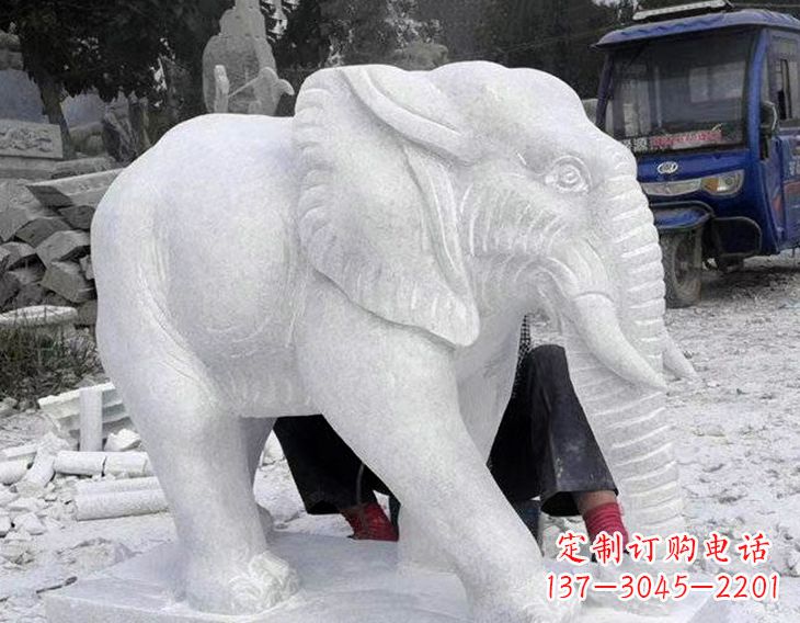 益阳写实大象石雕