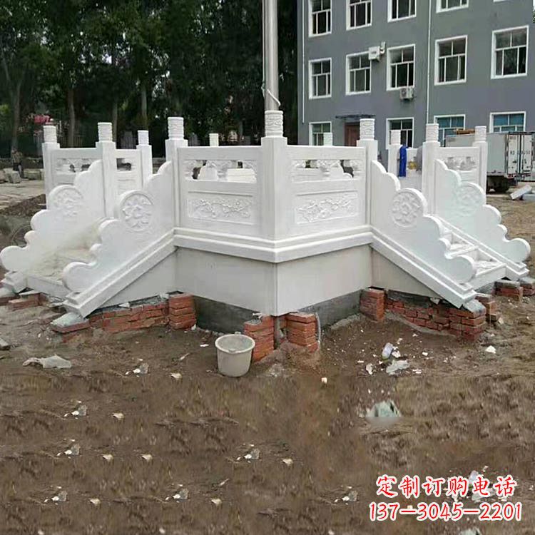 益阳学校汉白玉升旗台石雕