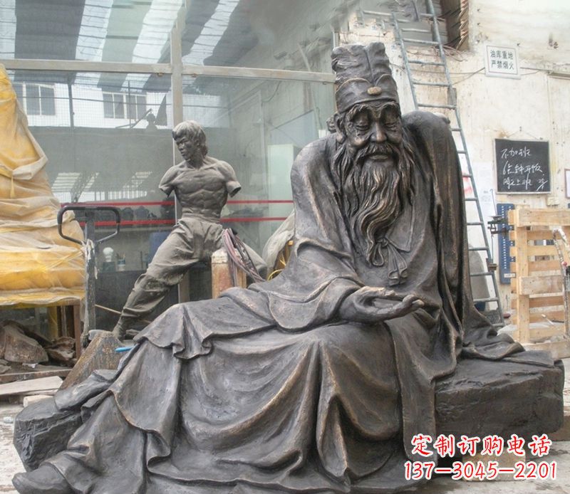 益阳张仲景铜雕