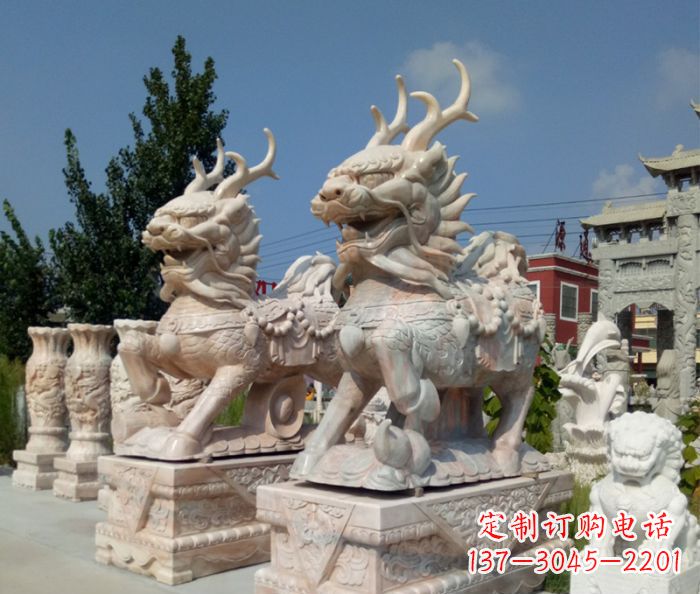 益阳招财神兽晚霞红石雕麒麟