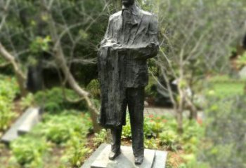 益阳徐悲鸿雕塑著名奔马画家公园铜雕像