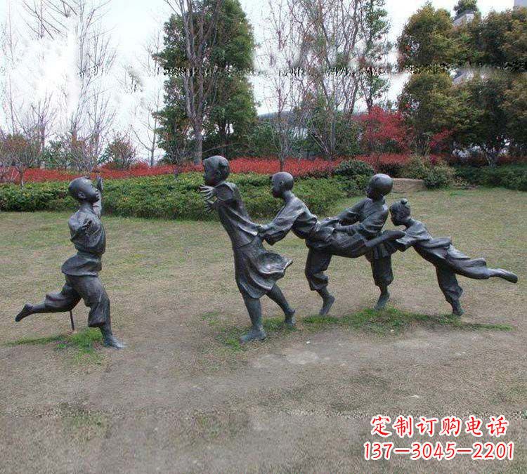 益阳铸铜老鹰捉小鸡儿童雕塑