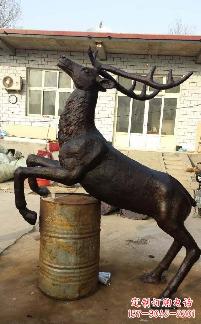 益阳铸铜羚羊公园动物铜雕