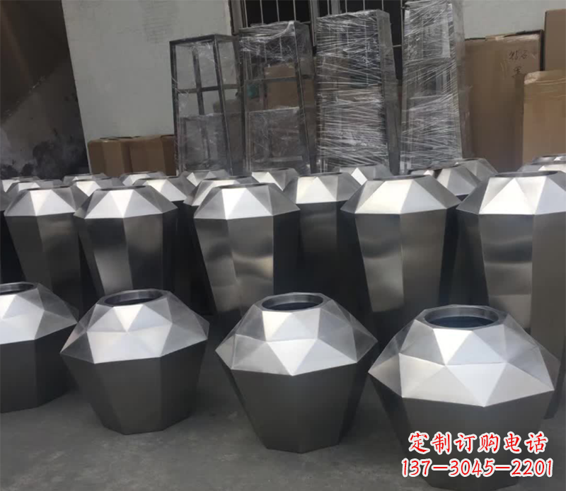 益阳不锈钢组合花盆雕塑