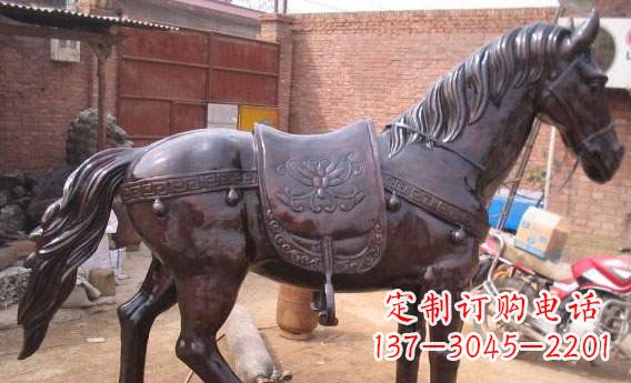 益阳紫铜马公园铜雕