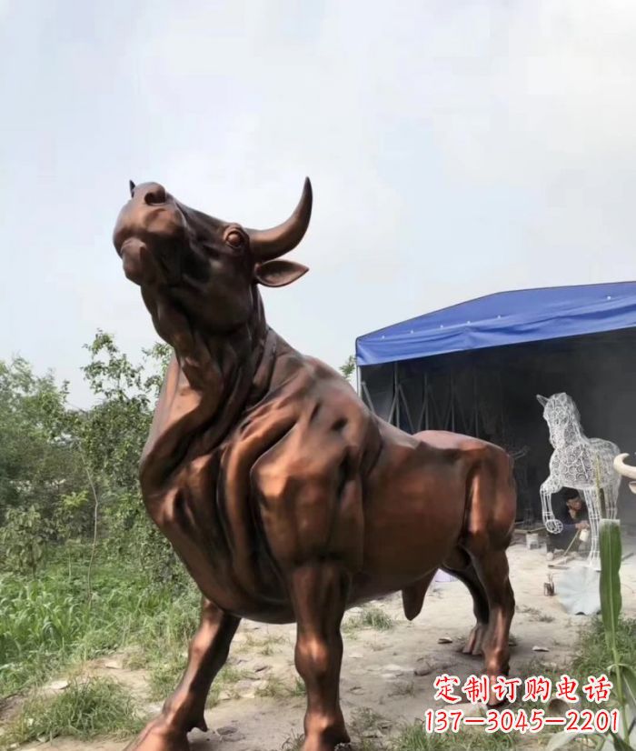 益阳紫铜牛动物雕塑