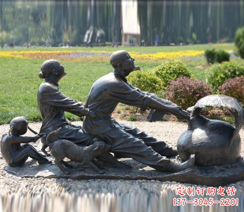 益阳祖孙三人拔萝卜铜雕